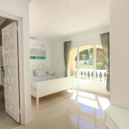 Villa Con Piscina Privada - Carrio 0410 *